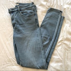 Levi’s 720 High-Rise Super Skinny jeans